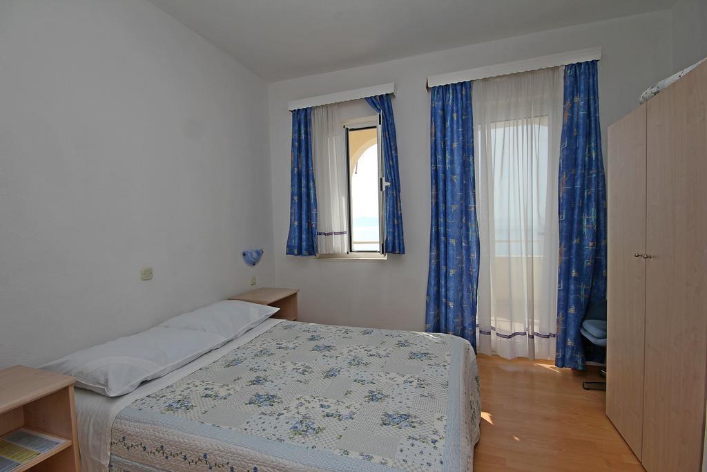 Apartments Adrion Drasnice Cameră foto