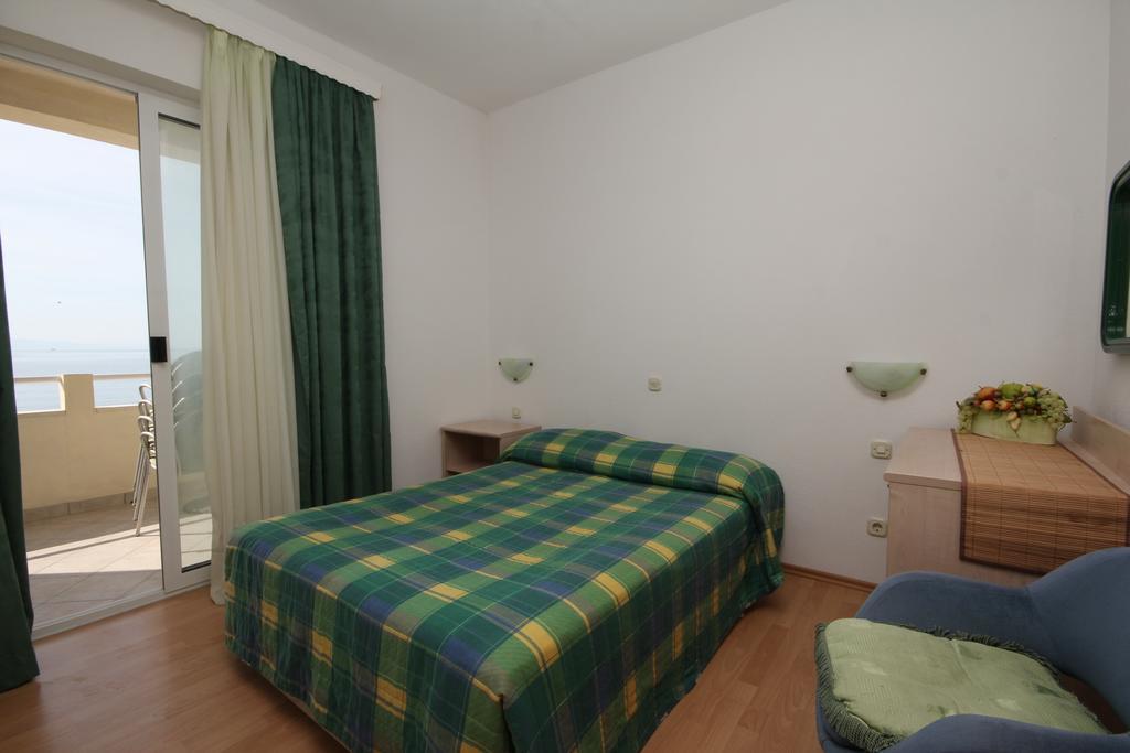 Apartments Adrion Drasnice Cameră foto